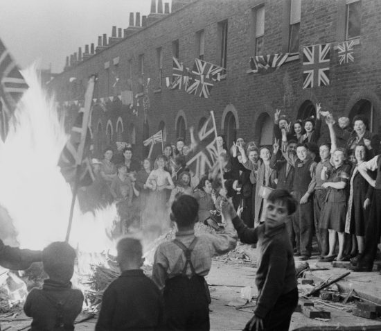 Final Chance to Experience  Leonard McCombe: Through the Lens of War