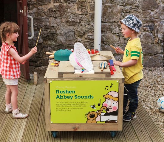Little People’s Picnic – A Manx Language Adventure